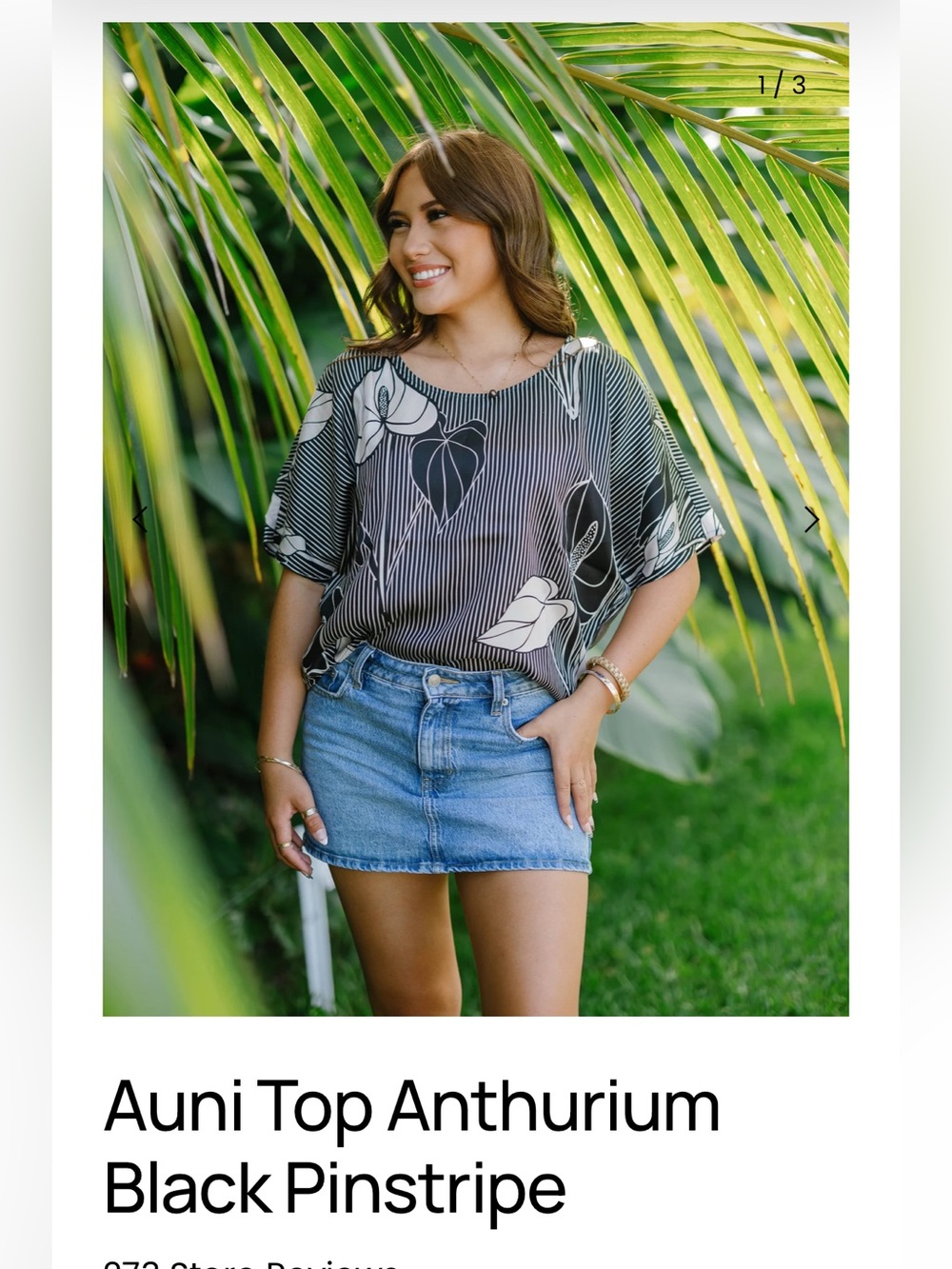 Kamea. Auni top anthurium Blue pinstriped top. Brand new. Never used. Size Med - Picture 6 of 7
